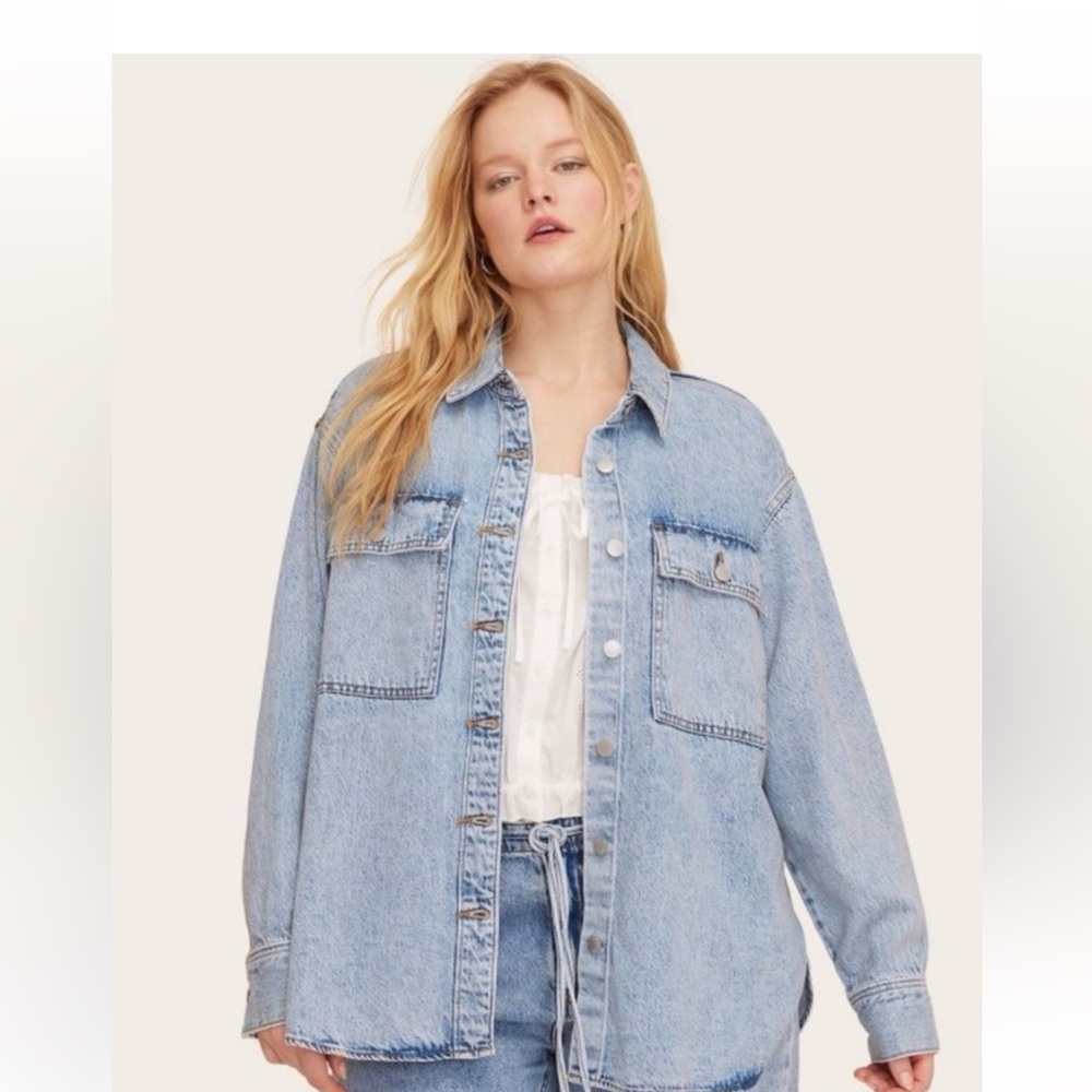 Parke x Target - WOMENS LONG SLEEVE DENIM SHAKET LIGHT WASH SZ M NWT IN HAND